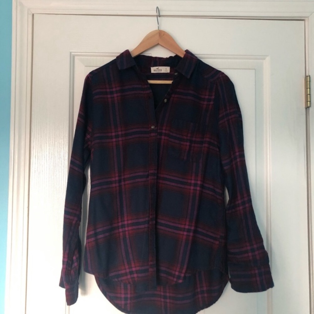 Blue and pink Hollister button down
